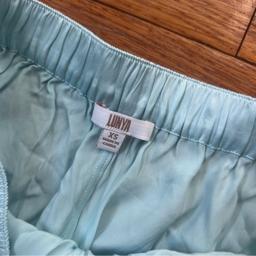 Lunya Washable Silk Tulip Aqua Pajama Set - Picture 6 of 6